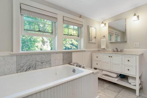 174 Falmouth Road Falmouth ME 04105