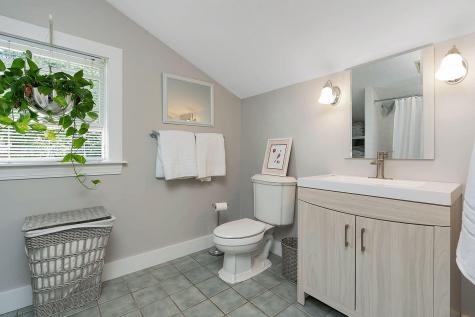 174 Falmouth Road Falmouth ME 04105