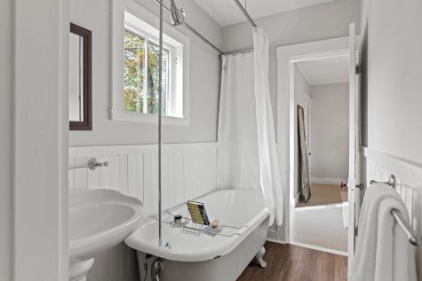 288 Foreside Road Falmouth ME 04105