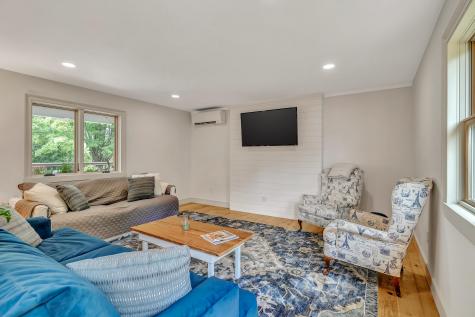 246 E Elm Street Yarmouth ME 04096