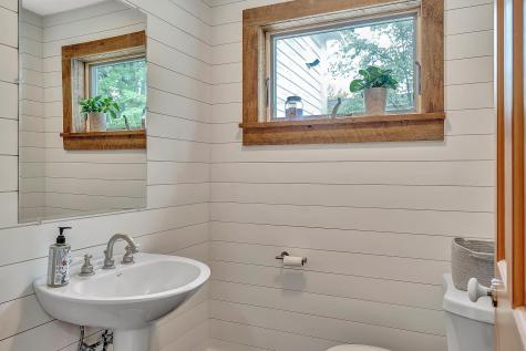 246 E Elm Street Yarmouth ME 04096