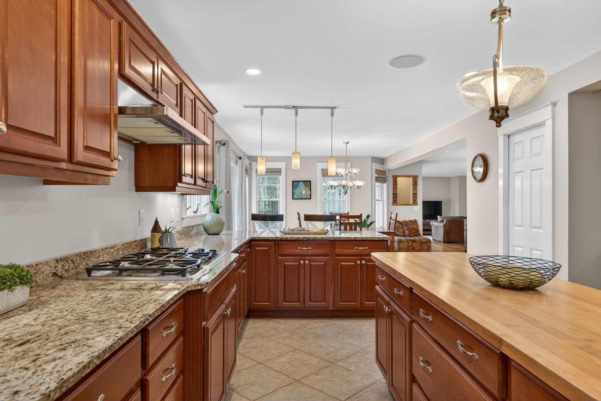 82 Hunts Point Road Cape Elizabeth ME 04107