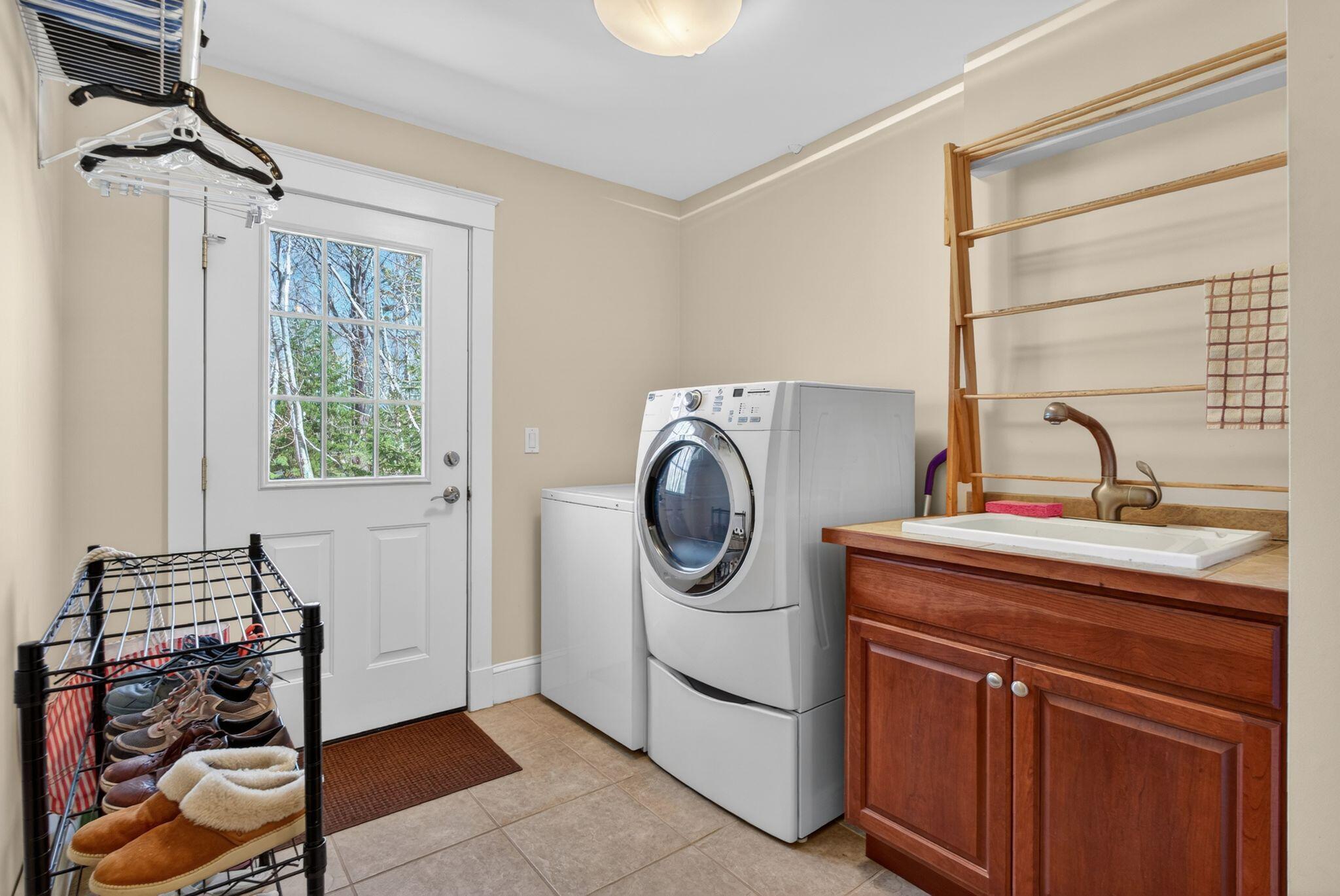 82 Hunts Point Road Cape Elizabeth ME 04107