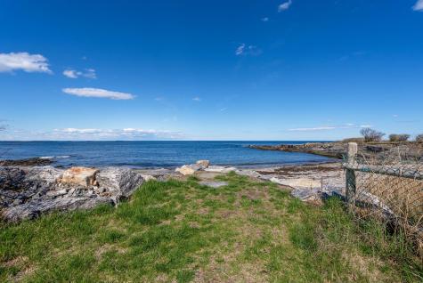 82 Hunts Point Road Cape Elizabeth ME 04107