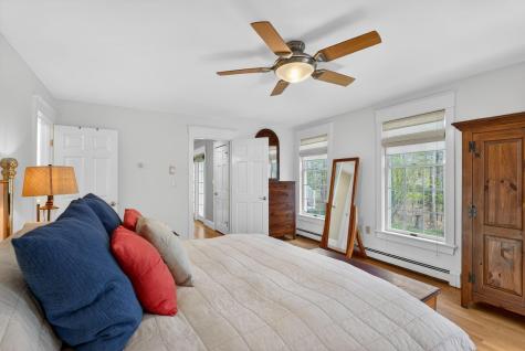 82 Hunts Point Road Cape Elizabeth ME 04107
