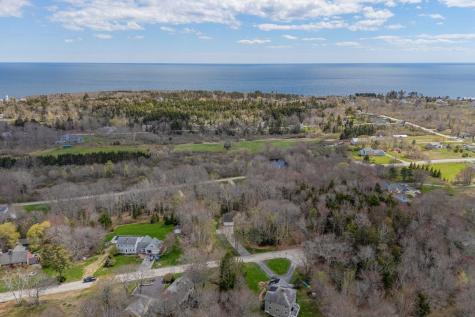 82 Hunts Point Road Cape Elizabeth ME 04107
