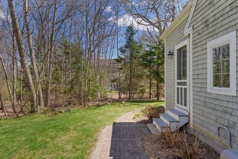 82 Hunts Point Road Cape Elizabeth ME 04107