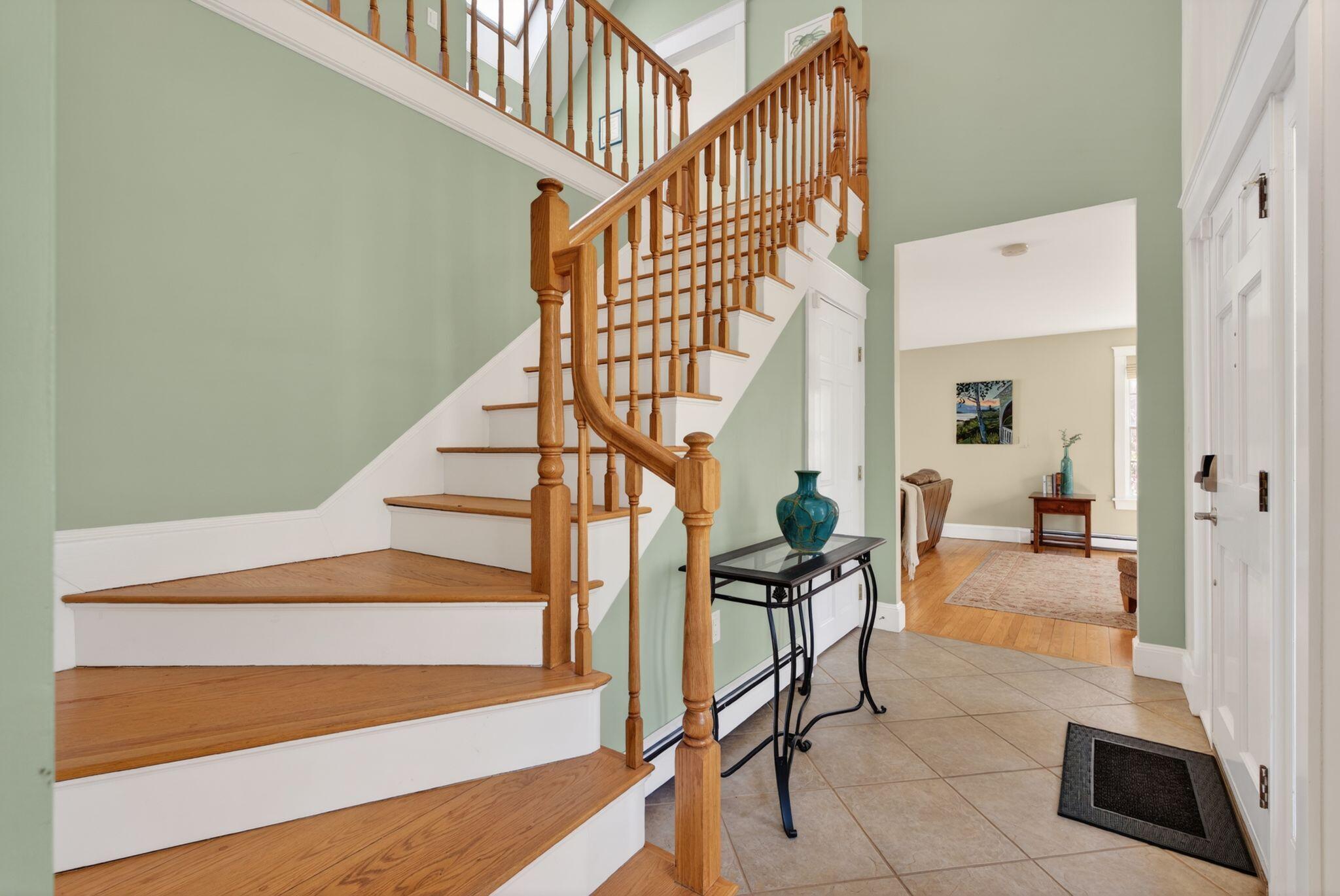 82 Hunts Point Road Cape Elizabeth ME 04107
