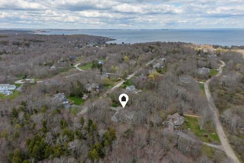 82 Hunts Point Road Cape Elizabeth ME 04107