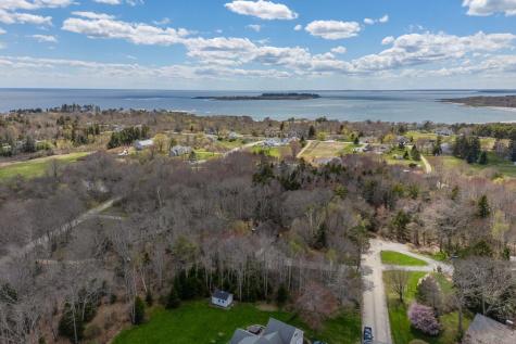 82 Hunts Point Road Cape Elizabeth ME 04107