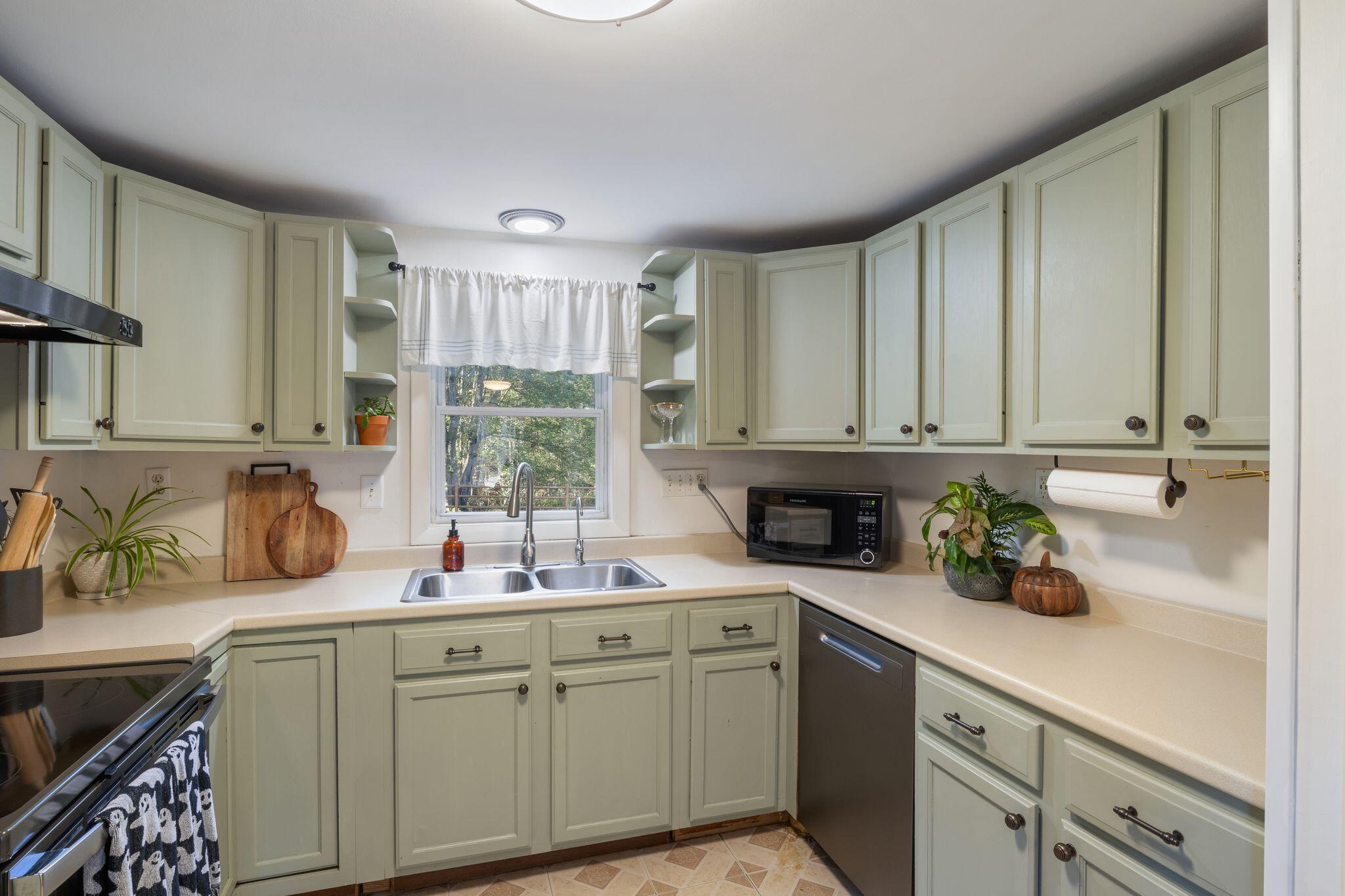 37 Boynton Road Buxton ME 04093