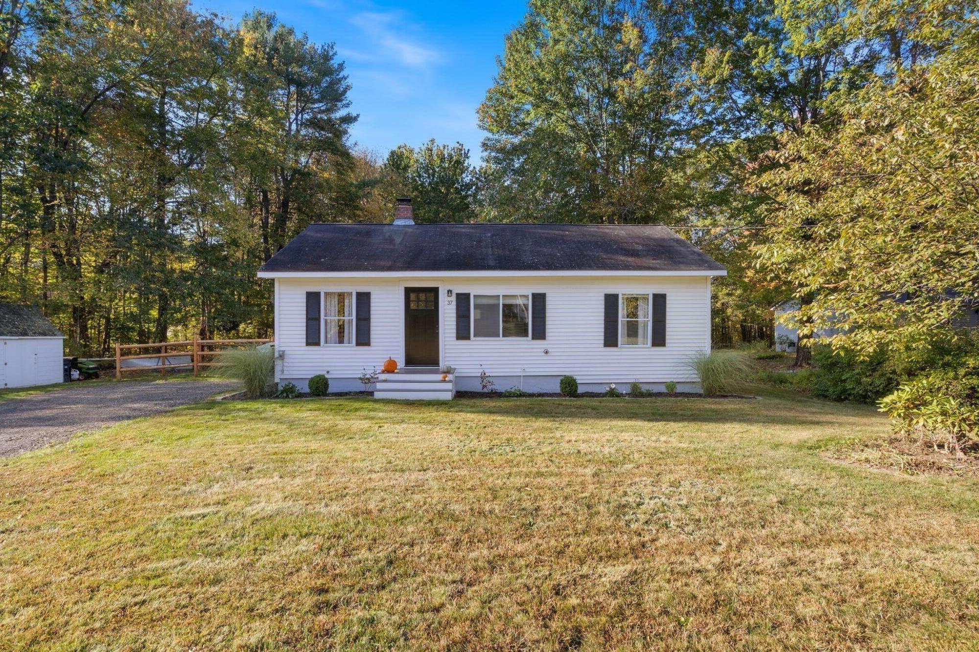 37 Boynton Road Buxton ME 04093