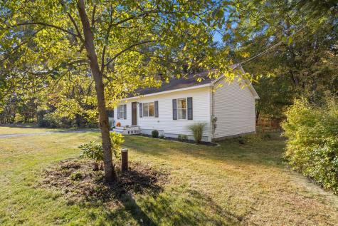 37 Boynton Road Buxton ME 04093