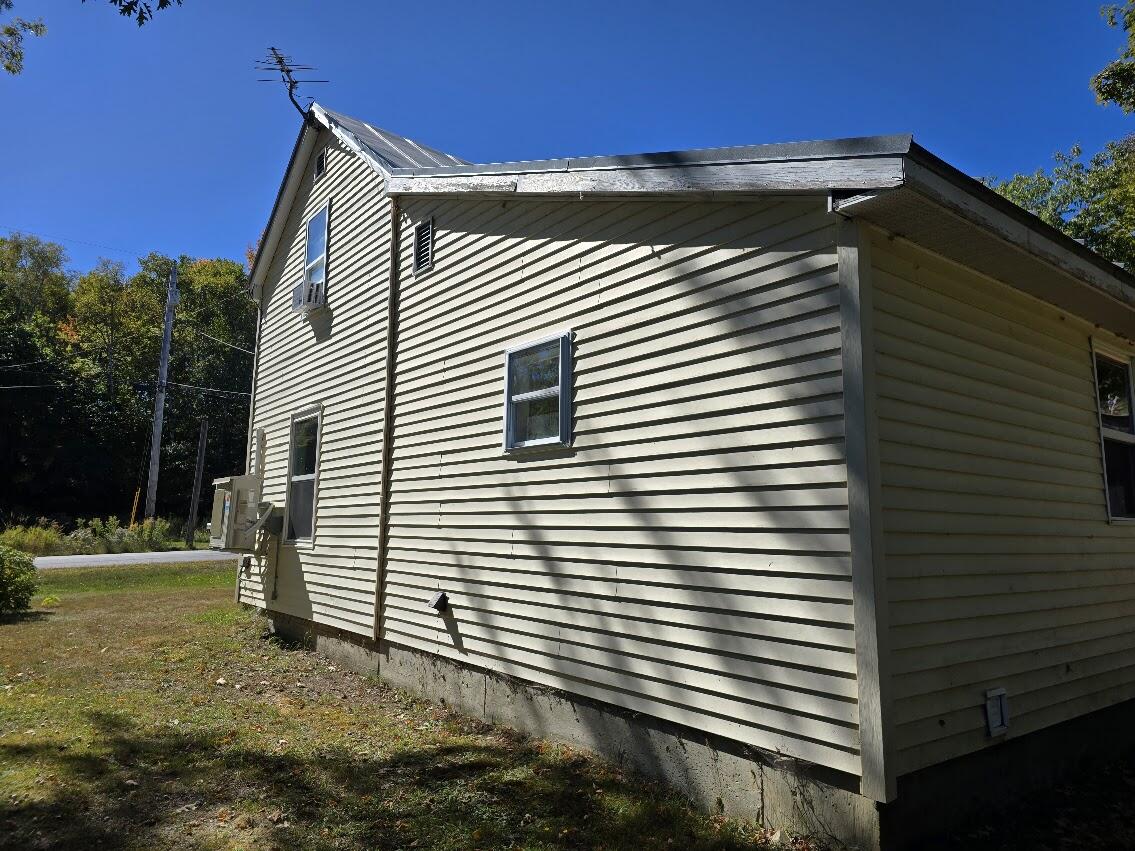 21 Bluff Road Concord Twp ME 04920