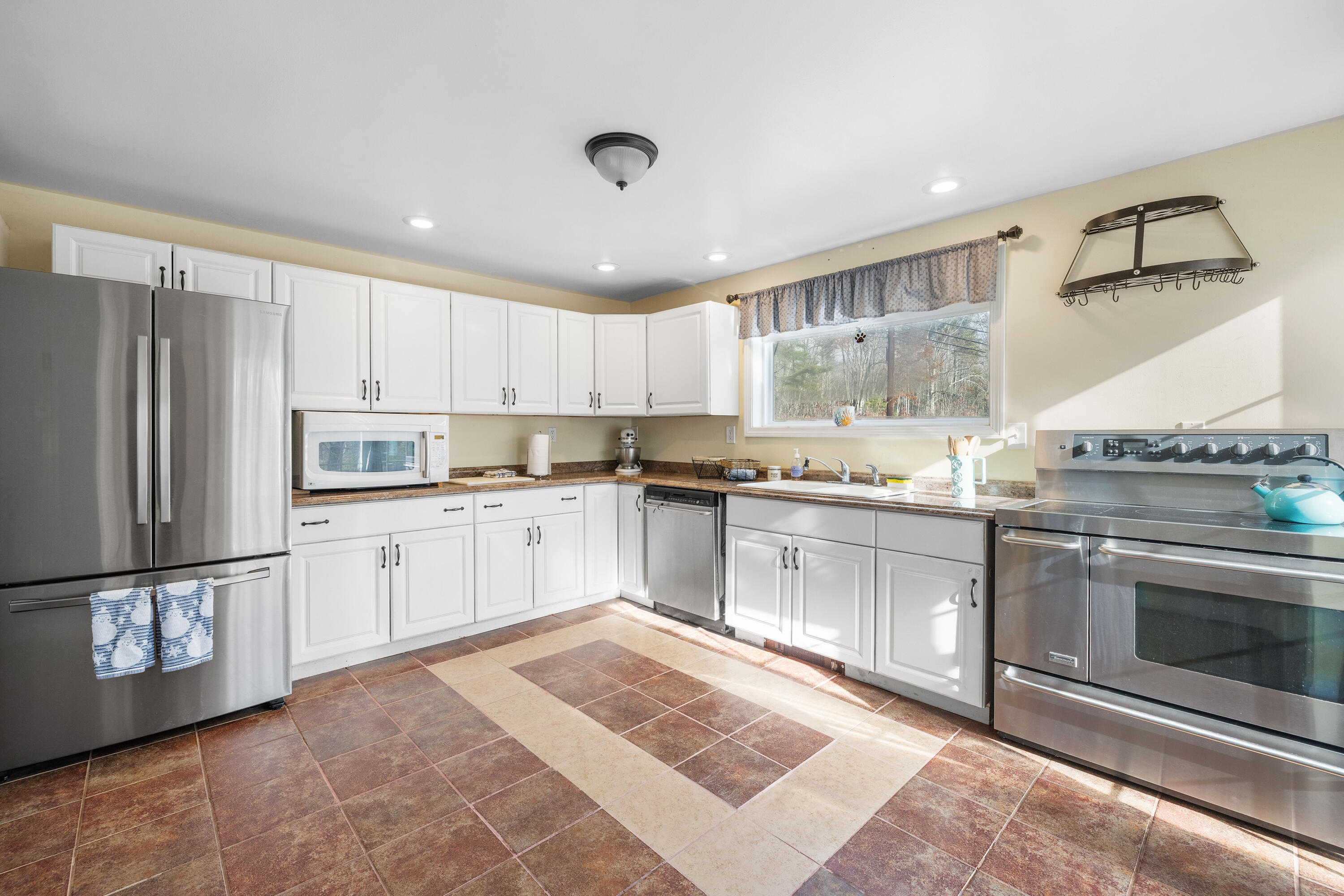 2252 Alfred Road Lyman ME 04002