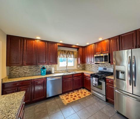 3 Clover Lane Brewer ME 04412