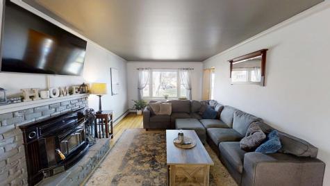 3 Clover Lane Brewer ME 04412