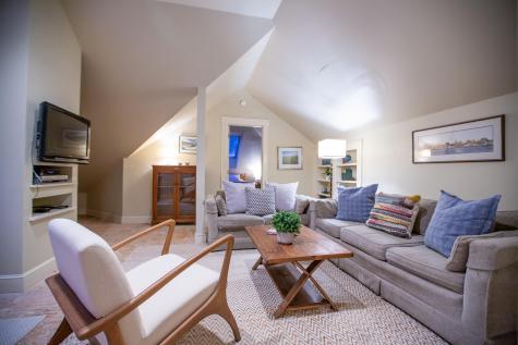 16 Susan Lane Falmouth ME 04105