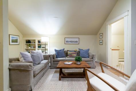 16 Susan Lane Falmouth ME 04105