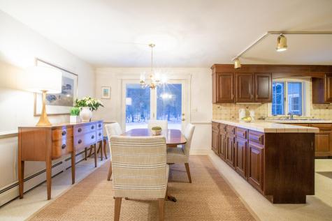 16 Susan Lane Falmouth ME 04105