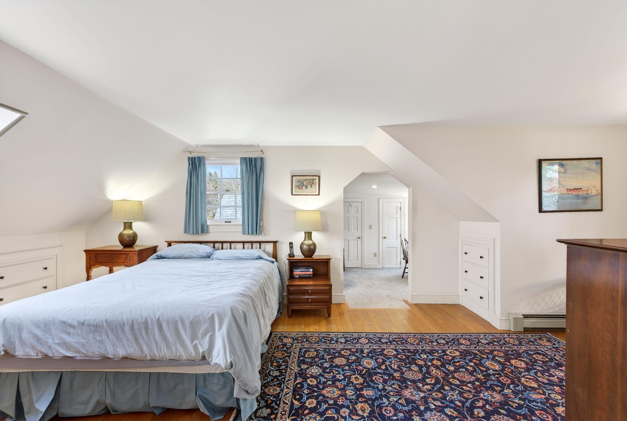16 Mast Road Falmouth ME 04105