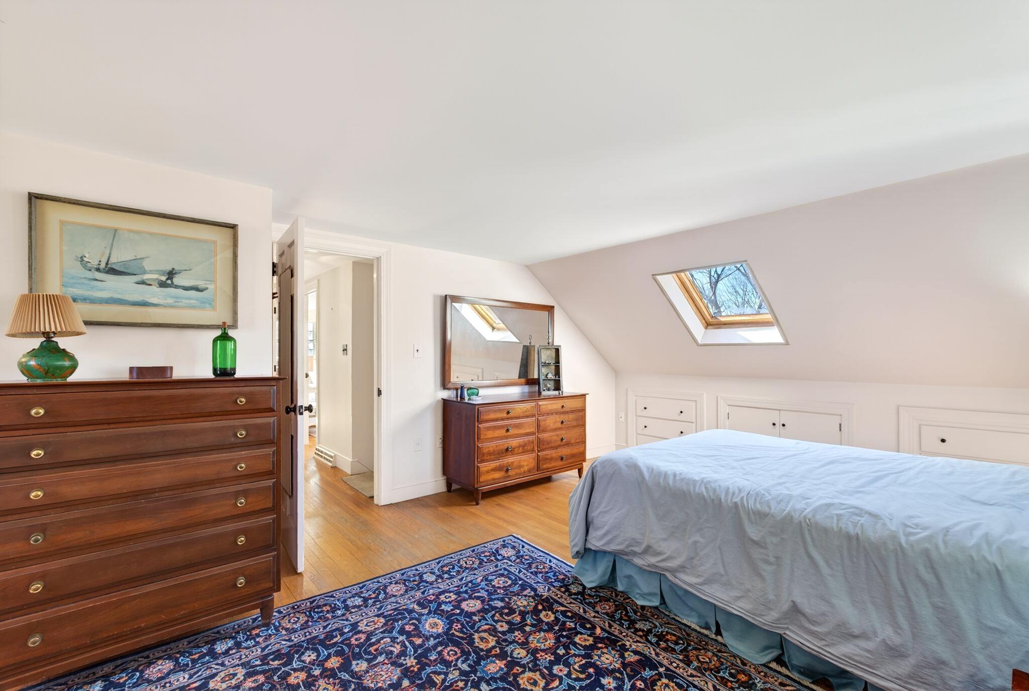 16 Mast Road Falmouth ME 04105
