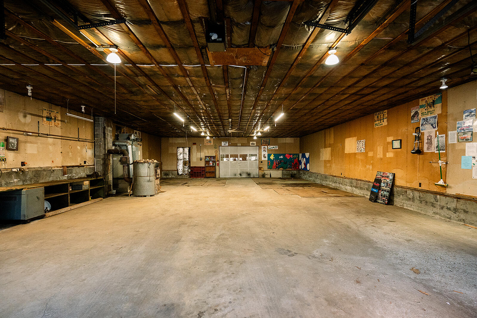 708 Hebron Road Paris ME 04281