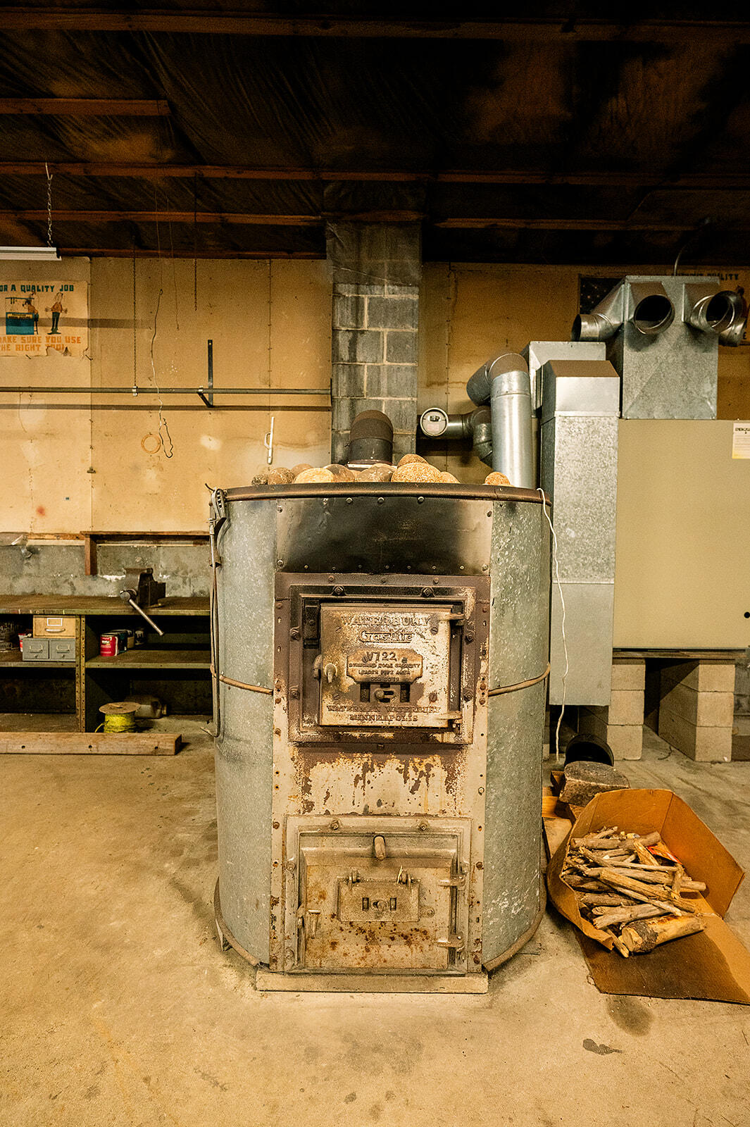 708 Hebron Road Paris ME 04281