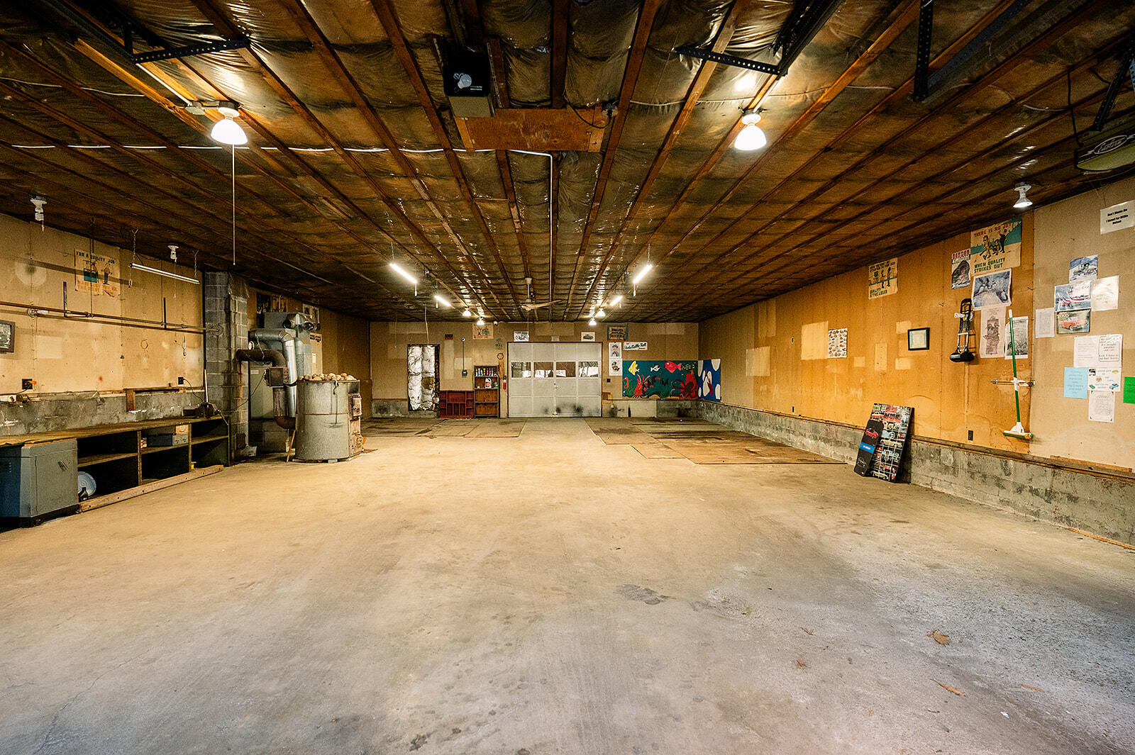 708 Hebron Road Paris ME 04281