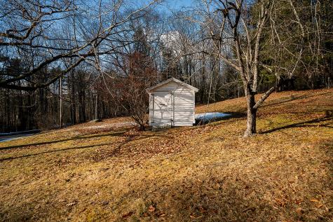 708 Hebron Road Paris ME 04281