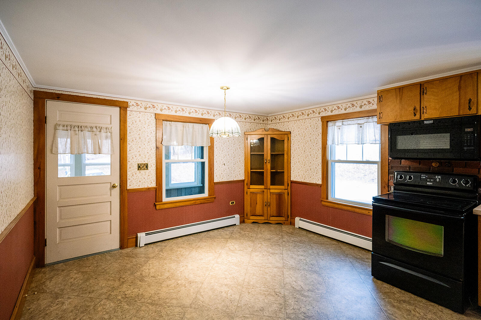 708 Hebron Road Paris ME 04281