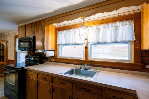 708 Hebron Road Paris ME 04281