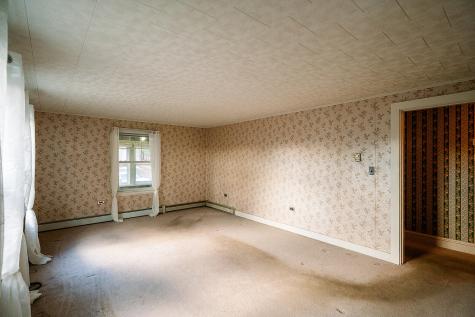 708 Hebron Road Paris ME 04281