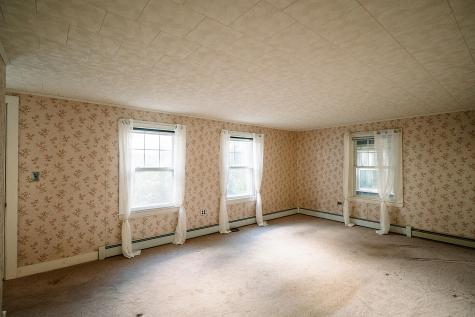 708 Hebron Road Paris ME 04281