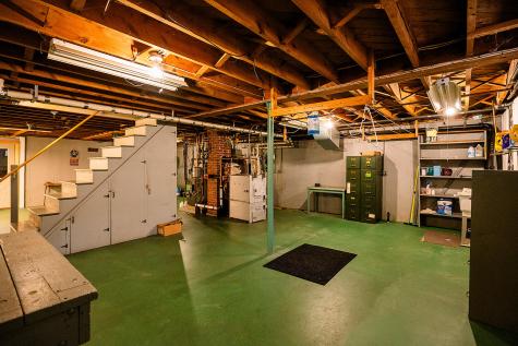 708 Hebron Road Paris ME 04281