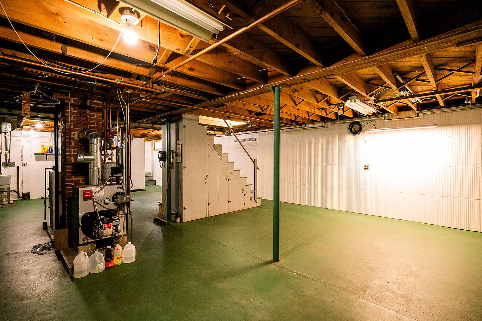 708 Hebron Road Paris ME 04281