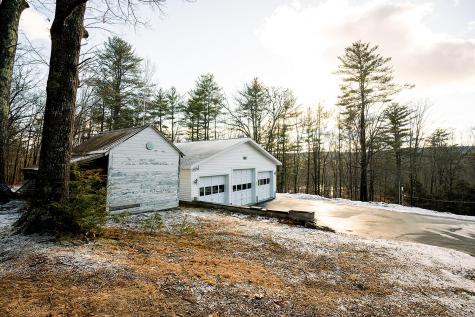 708 Hebron Road Paris ME 04281