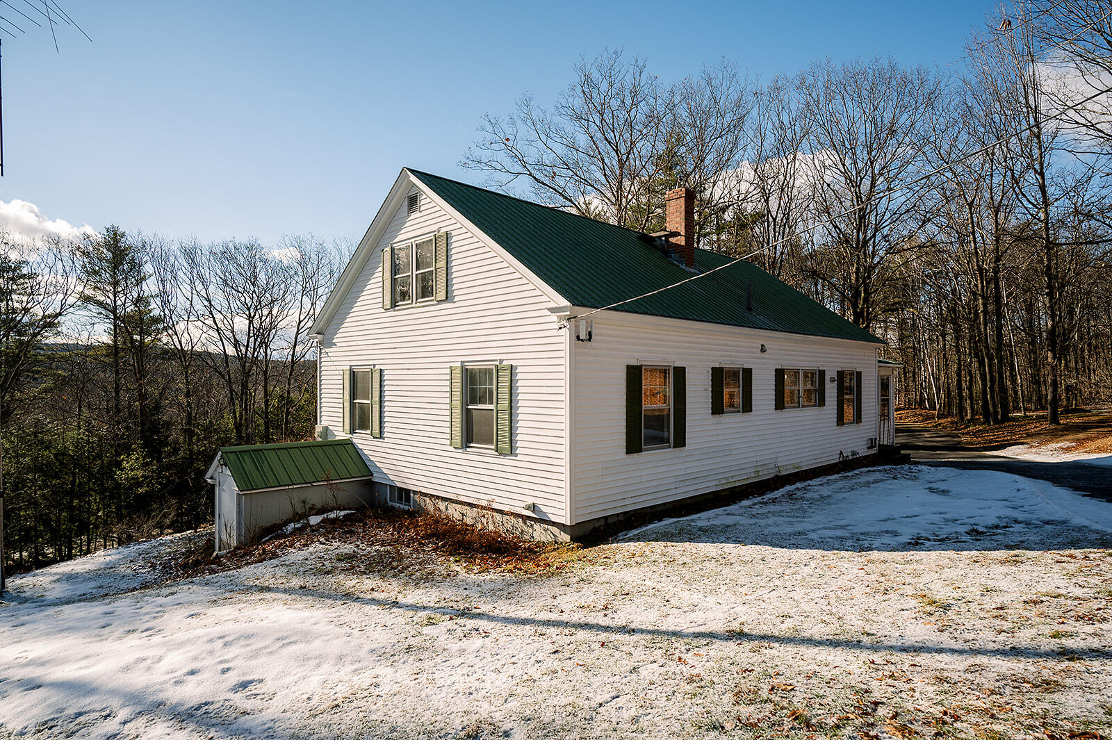 708 Hebron Road Paris ME 04281