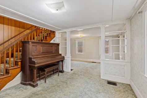 30 Birch Street Winthrop ME 04364