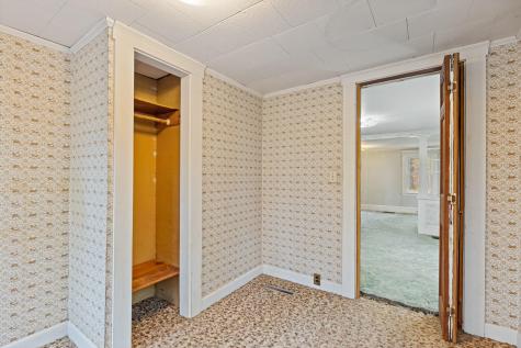 30 Birch Street Winthrop ME 04364