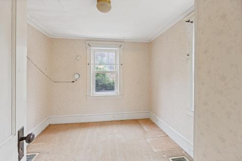 30 Birch Street Winthrop ME 04364