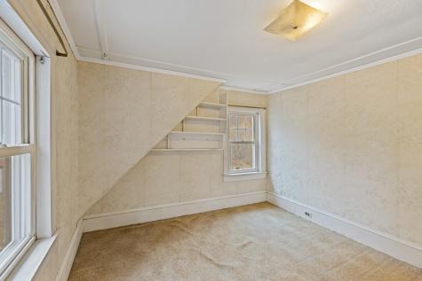 30 Birch Street Winthrop ME 04364