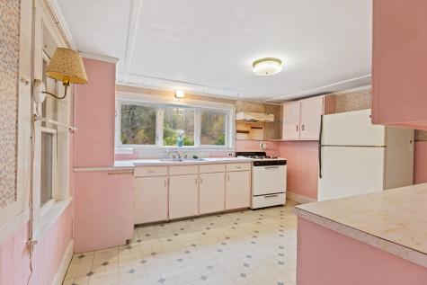 30 Birch Street Winthrop ME 04364