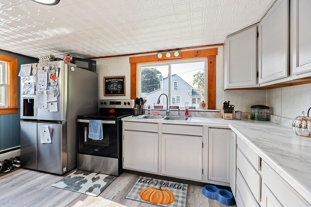 19 Summer Street Madison ME 04950