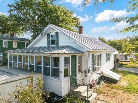 19 Summer Street Madison ME 04950