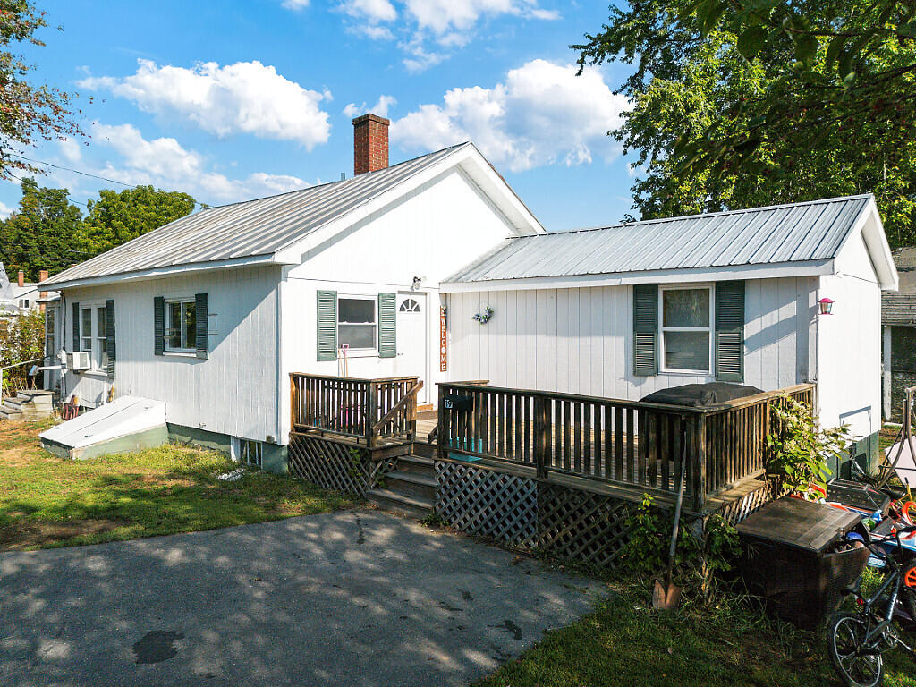 19 Summer Street Madison ME 04950