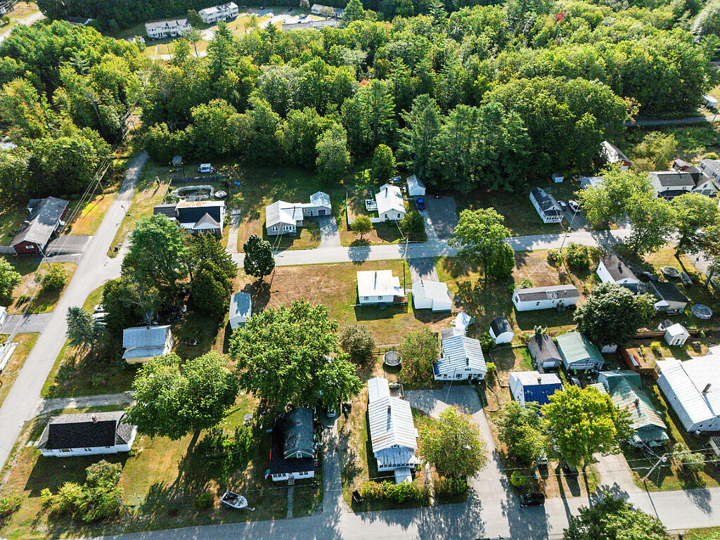 19 Summer Street Madison ME 04950