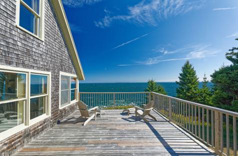 33 Cliff Road Bristol ME 04554