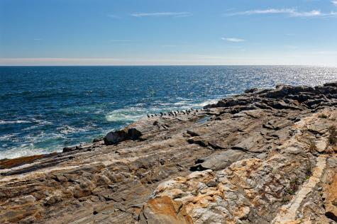 33 Cliff Road Bristol ME 04554