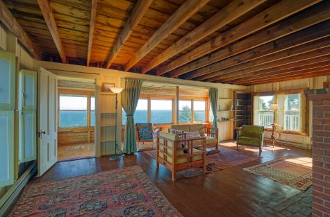 33 Cliff Road Bristol ME 04554